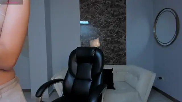 Snapshot of AnaisNin chatting on 03/04/25, 07:43 AnaisNin online show from 03/04/25, 07:43