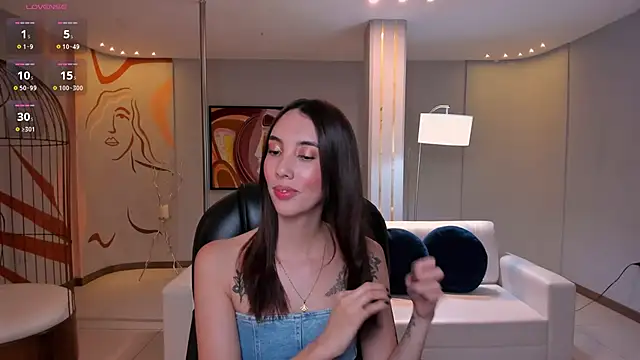 Snapshot of AnaisNin chatting on 03/08/25, 03:24 AnaisNin online show from 03/08/25, 03:24