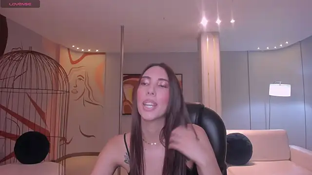 Snapshot of AnaisNin chatting on 03/11/25, 05:02 AnaisNin online show from 03/11/25, 05:02