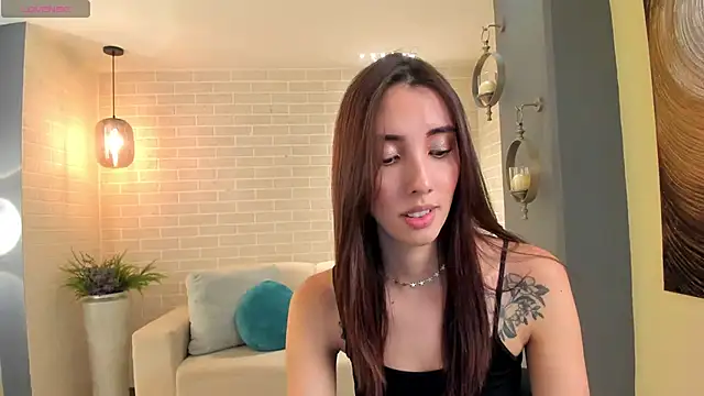 Snapshot of AnaisNin chatting on 03/11/25, 08:09 AnaisNin online show from 03/11/25, 08:09