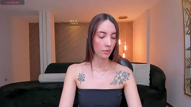 Snapshot of AnaisNin chatting on 03/20/25, 12:32 AnaisNin online show from 03/20/25, 12:32