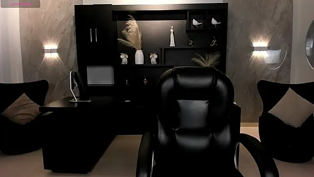 Snapshot of AnaisNin chatting on 10/29/25, 02:58 AnaisNin online show from 10/29/25, 02:58