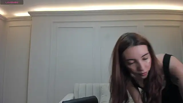 AnaisNin online show from 03/18/26, 11:02