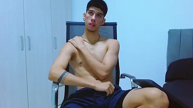 Snapshot of jhony-sex chatting on 09/09/25, 02:44 jhony-sex online show from 09/09/25, 02:44