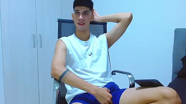 Snapshot of jhony-sex chatting on 09/19/25, 06:15 jhony-sex online show from 09/19/25, 06:15