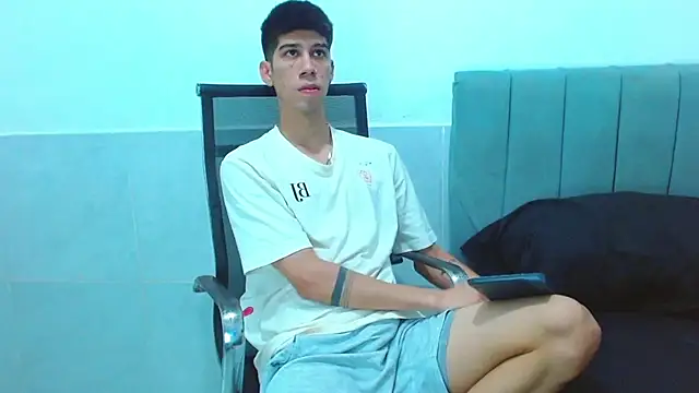 jhony-sex online show from 12/23/25, 02:42