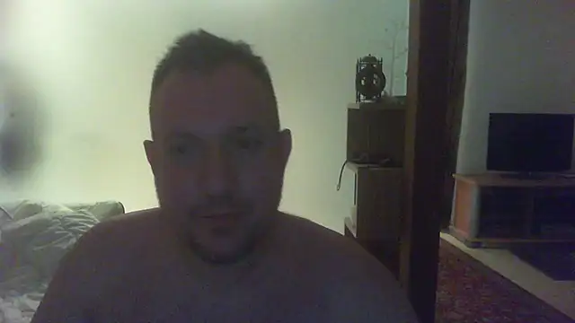 Snapshot of Mike_12hot chatting on 03/04/26, 06:47 Mike 12hot online show from 03/04/26, 06:47