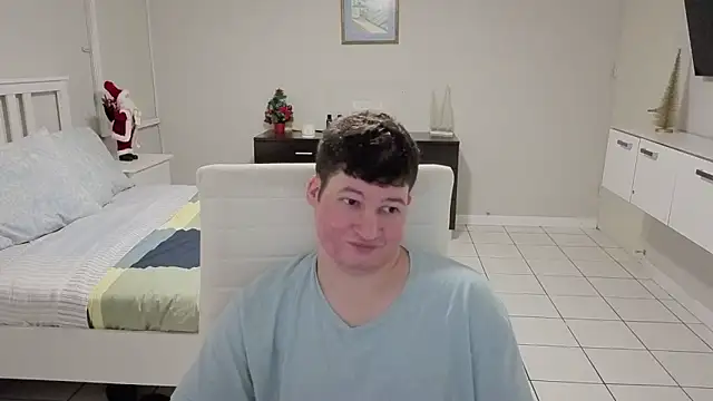 Lorenzo hernandez online show from 11/26/25, 04:41