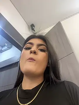 IrisBaker online show from 01/04/25, 05:47