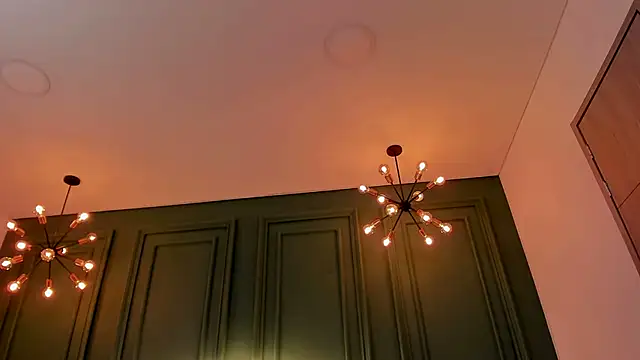 IrisBaker online show from 01/05/25, 09:03