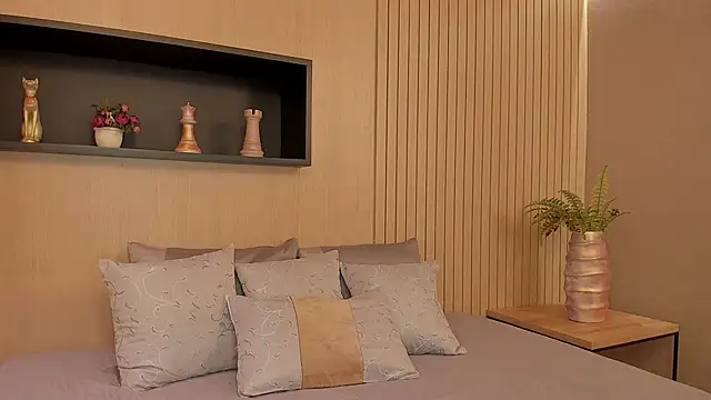 IrisBaker online show from 02/21/25, 10:15