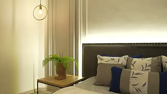 IrisBaker online show from 02/09/26, 10:14