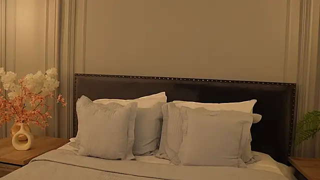 IrisBaker online show from 04/14/26, 10:38