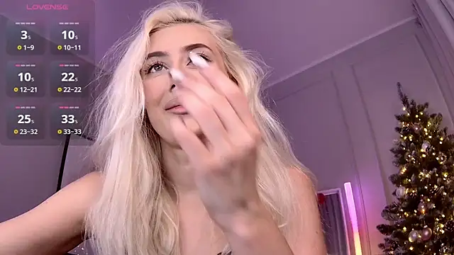 LoryWood online show from 12/31/24, 02:47