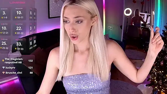 LoryWood online show from 01/17/25, 06:23