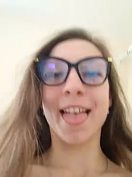 Milky flexy cat online show from 02/25/25, 03:05