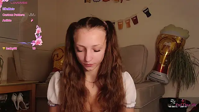 Milky flexy cat online show from 09/27/25, 04:23