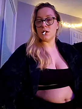 Snapshot of Paynted_Lady chatting on 12/21/25, 09:38 Paynted Lady online show from 12/21/25, 09:38