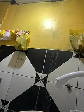 novinhooxz online show from 03/29/26, 08:42