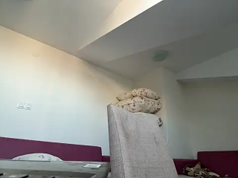 laynufff online show from 05/28/26, 06:32
