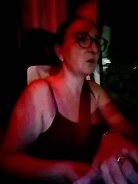 cuplubijoanna online show from 11/22/25, 12:09