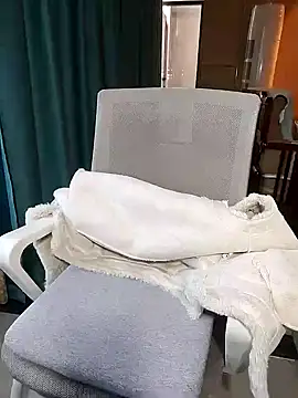 palzkybi123 online show from 01/11/25, 02:41