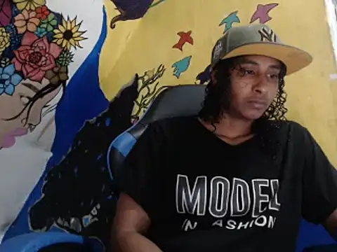 yohatinelly07 online show from 09/18/25, 01:18