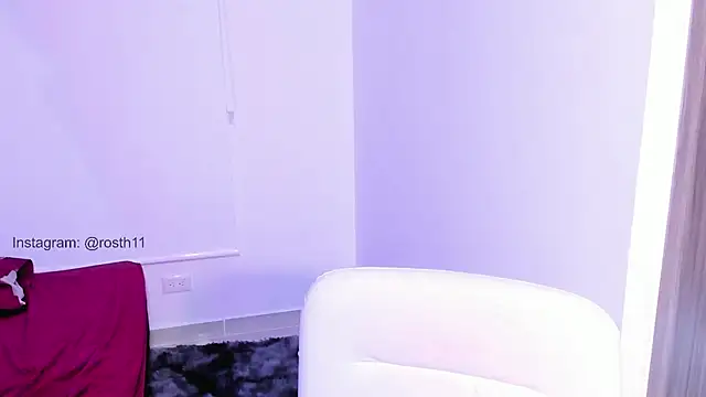 Snapshot of rossth1 chatting on 01/15/25, 01:34 rossth1 online show from 01/15/25, 01:34