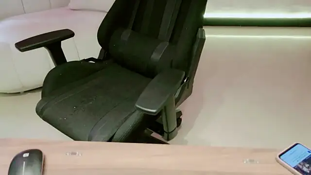 Snapshot of Gracefulgoddess chatting on 02/25/26, 05:17 Gracefulgoddess online show from 02/25/26, 05:17