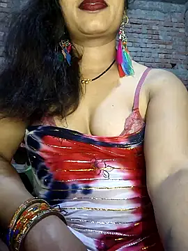 Snapshot of Simaran_bhabhi chatting on 02/10/25, 04:04 Simaran bhabhi online show from 02/10/25, 04:04