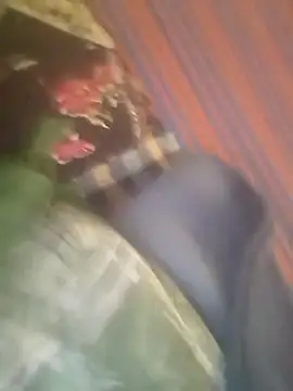 Snapshot of Simaran_bhabhi chatting on 12/17/25, 12:38 Simaran bhabhi online show from 12/17/25, 12:38