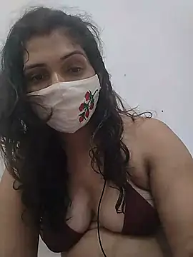 Snapshot of Simaran_bhabhi chatting on 06/14/26, 02:24 Simaran bhabhi online show from 06/14/26, 02:24