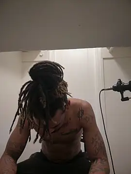 1BeautyN1Beast online show from 02/24/26, 04:16