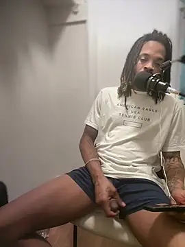 1BeautyN1Beast online show from 02/25/26, 05:17