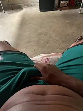 julio9679 online show from 01/13/26, 02:33