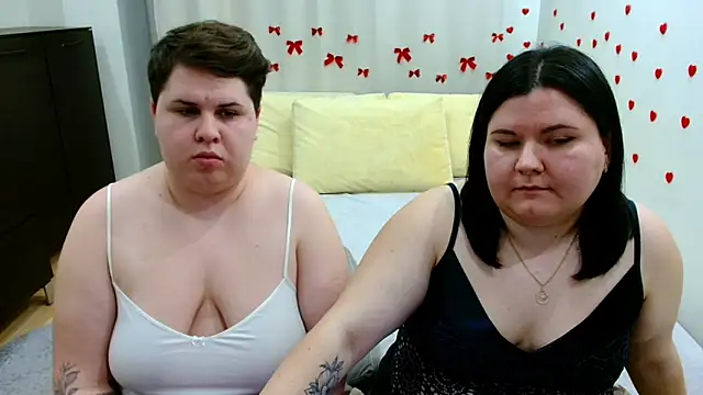 BeckyAndHellen online show from 11/15/25, 07:10