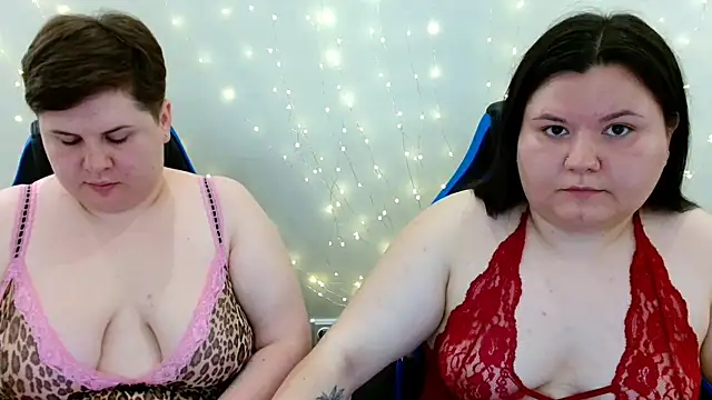 Snapshot of BeckyAndHellen chatting on 07/02/26, 09:04 BeckyAndHellen online show from 07/02/26, 09:04