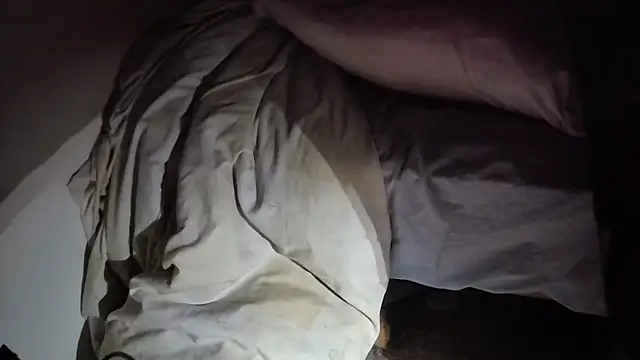 MartaMoon96 online show from 10/28/25, 03:54