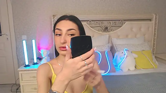 Lina Robbins online show from 03/13/26, 12:39