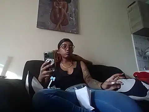 hoely grail01 online show from 02/10/26, 02:32