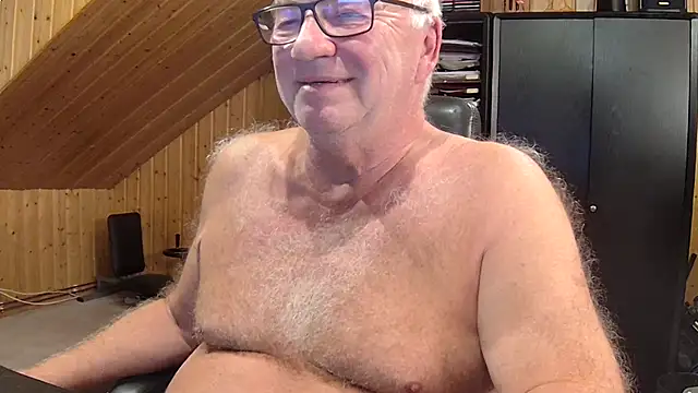 Snapshot of biggandybig chatting on 09/12/25, 09:37 biggandybig online show from 09/12/25, 09:37