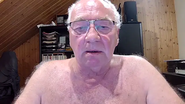 Snapshot of biggandybig chatting on 06/22/26, 10:07 biggandybig online show from 06/22/26, 10:07