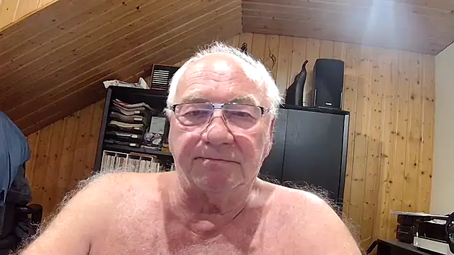 Snapshot of biggandybig chatting on 07/06/26, 09:39 biggandybig online show from 07/06/26, 09:39