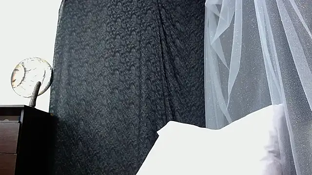 Snapshot of Abril_Bianchi chatting on 09/20/25, 12:06 Abril Bianchi online show from 09/20/25, 12:06