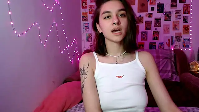 Snapshot of Celine_Dionn chatting on 01/03/25, 09:04 Celine Dionn online show from 01/03/25, 09:04