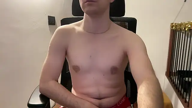 Snapshot of marguiabc chatting on 12/17/25, 05:30 marguiabc online show from 12/17/25, 05:30