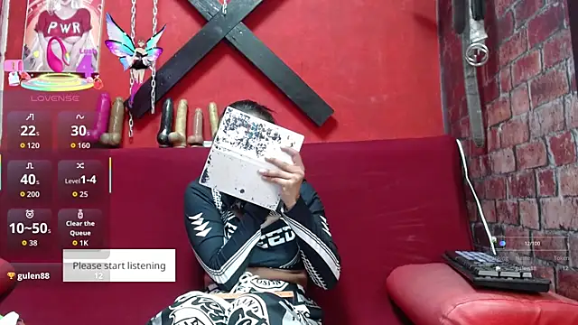 Yaumiko online show from 09/12/25, 04:40