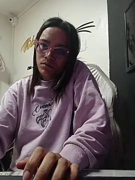 Yaumiko online show from 10/27/25, 12:09