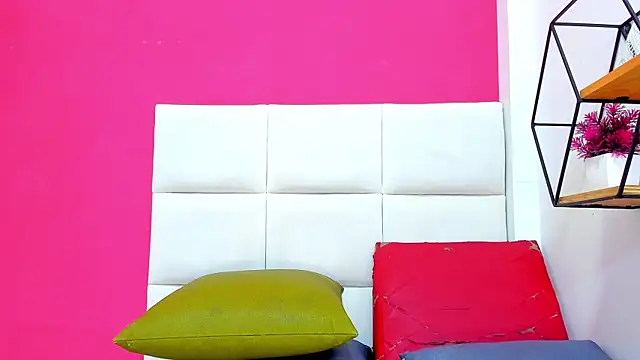 malu horny 69 online show from 12/03/24, 03:11