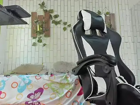 Snapshot of jacksson_lawrence chatting on 01/26/25, 03:36 jacksson lawrence online show from 01/26/25, 03:36